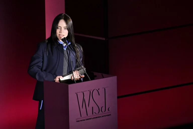: Били Ајлиш говори на Wall Street Journal Innovator Awards во Њујорк