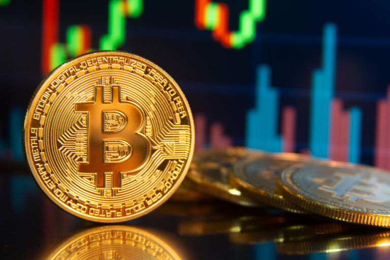 Пад на цената на Биткоинот под 90.000 долари
