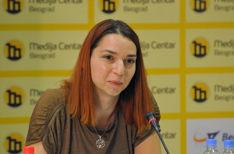 Клеут на излагање на Универзитетот во Нови Сад